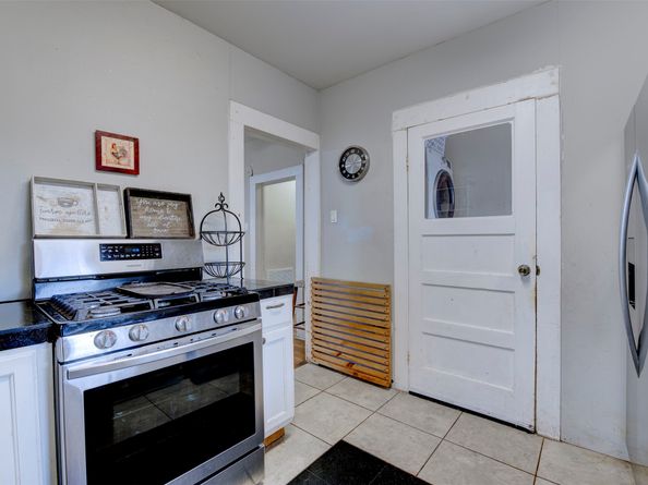 121 E 32nd Street, Houston TX 77018