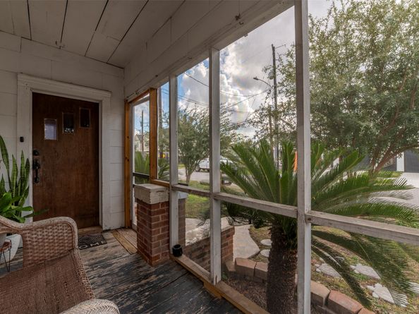 121 E 32nd Street, Houston TX 77018
