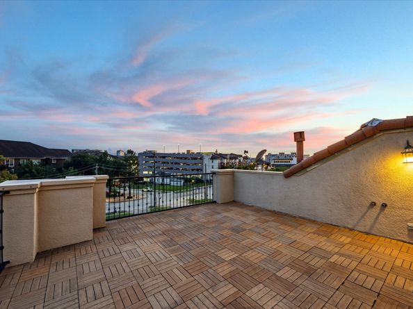 2006 Helena Street, Houston TX 77002