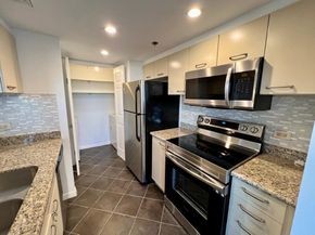 3525 Sage Road 704, Houston TX 77056