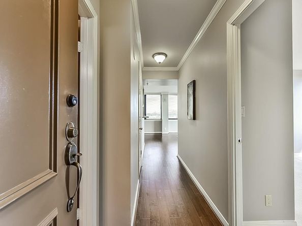 3525 Sage Road 704, Houston TX 77056