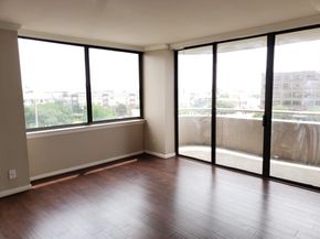 3525 Sage Road 704, Houston TX 77056