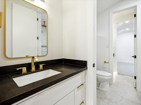 1423 Mapleton Drive, Houston TX 77043