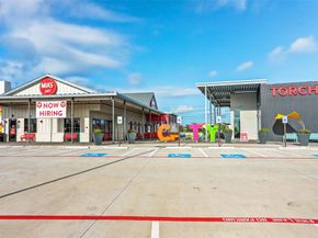 1423 Mapleton Drive, Houston TX 77043