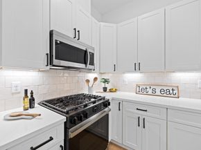 320 Neyland Street, Houston TX 77022