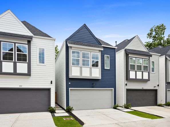 320 Neyland Street, Houston TX 77022