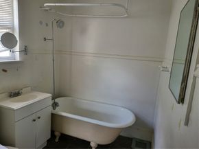 1529 Welch Street, Houston TX 77006