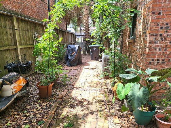 1529 Welch Street, Houston TX 77006