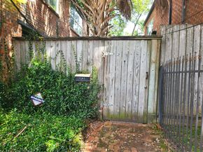 1529 Welch Street, Houston TX 77006