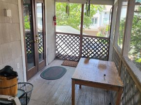 1529 Welch Street, Houston TX 77006