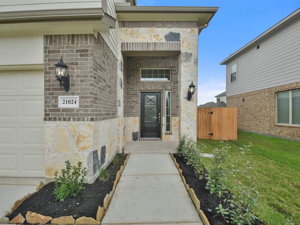 21024 Crinet Square Street, Kingwood TX 77339