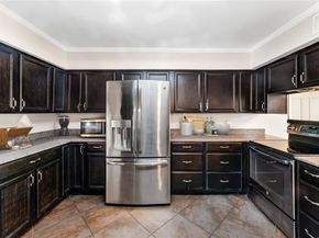 10134 Hanka Drive, Houston TX 77043