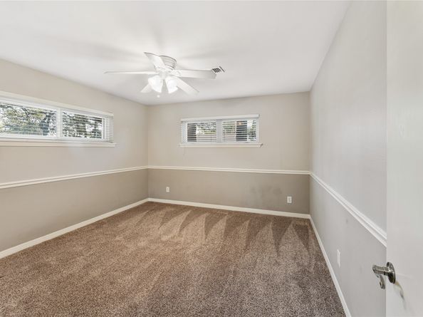 10134 Hanka Drive, Houston TX 77043