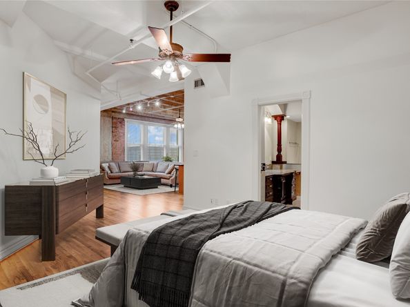 201 Main Street 3D, Houston TX 77002