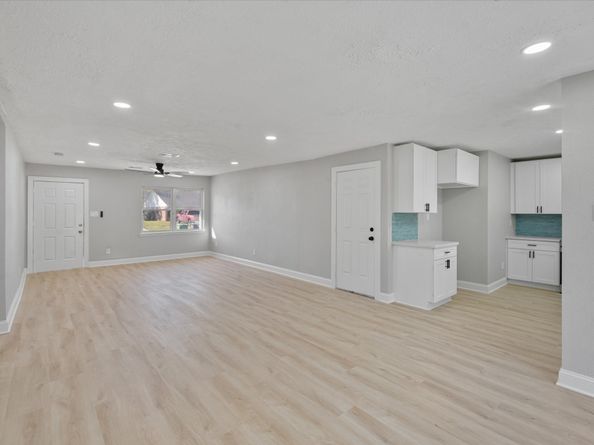 5531 Elm Tree Drive, Houston TX 77048