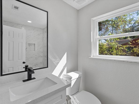 5531 Elm Tree Drive, Houston TX 77048