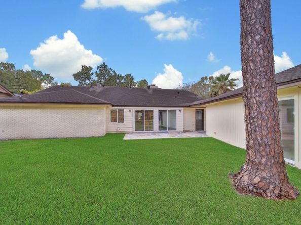 10042 Briar Forest Drive, Houston TX 77042