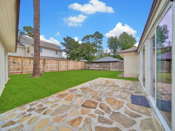 10042 Briar Forest Drive, Houston TX 77042