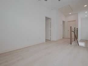 8913 Grovner Place, Houston TX 77055