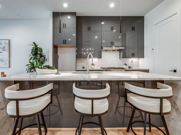 2630 PECKHAM Street, Houston TX 77098