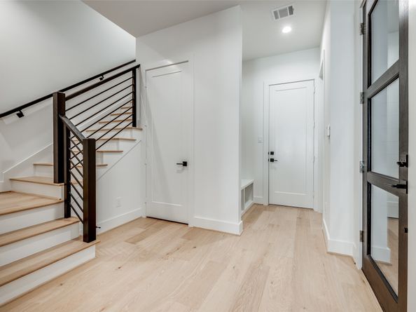 2630 PECKHAM Street, Houston TX 77098