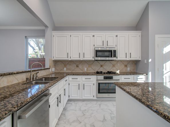 4202 Creek Ridge Lane, Missouri City TX 77459