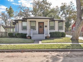 126 2nd Street, Sugar Land TX 77498