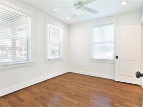 126 2nd Street, Sugar Land TX 77498