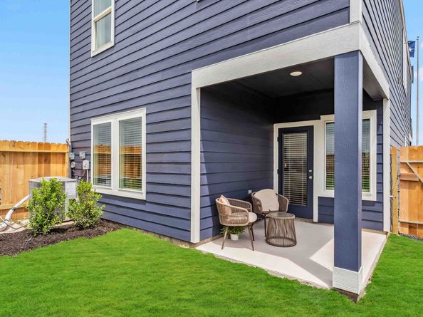 965 Mansfield Lane, Houston TX 77091