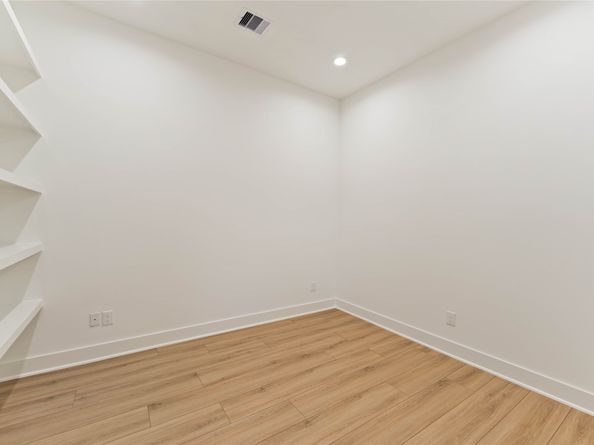 8044 Sunbury Street, Houston TX 77028