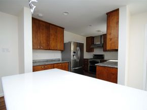 7953 Ridgeview Drive, Houston TX 77055