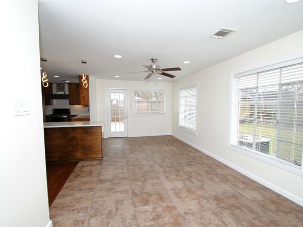 7953 Ridgeview Drive, Houston TX 77055