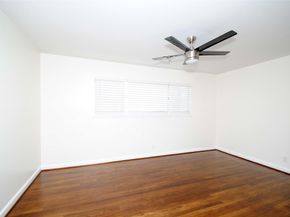 7953 Ridgeview Drive, Houston TX 77055