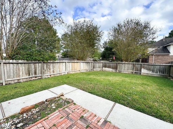 73 E Montfair Boulevard, The Woodlands TX 77382