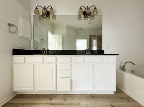 73 E Montfair Boulevard, The Woodlands TX 77382