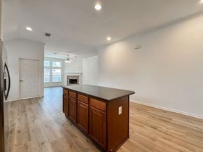 73 E Montfair Boulevard, The Woodlands TX 77382