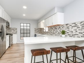 6411 Hollow Oaks Drive, Houston TX 77050