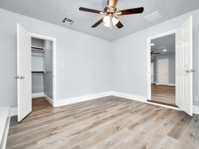 6411 Hollow Oaks Drive, Houston TX 77050