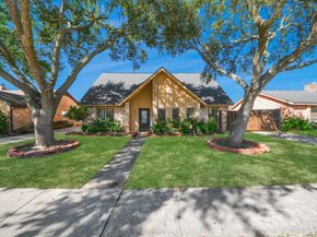 10119 Sageglow Drive, Houston TX 77089