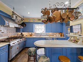 2320 Wroxton Road, Houston TX 77005