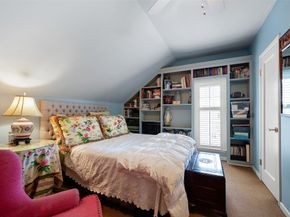 2320 Wroxton Road, Houston TX 77005