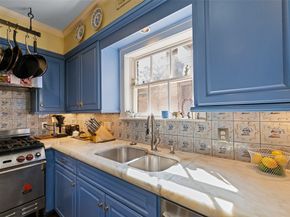 2320 Wroxton Road, Houston TX 77005
