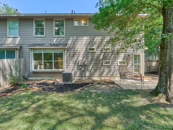 11 Endor Forest Place, The Woodlands TX 77382