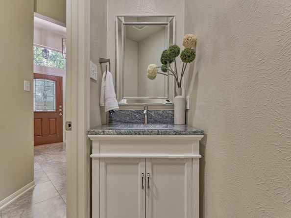 11 Endor Forest Place, The Woodlands TX 77382