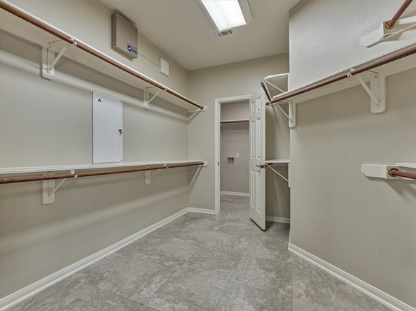 11 Endor Forest Place, The Woodlands TX 77382