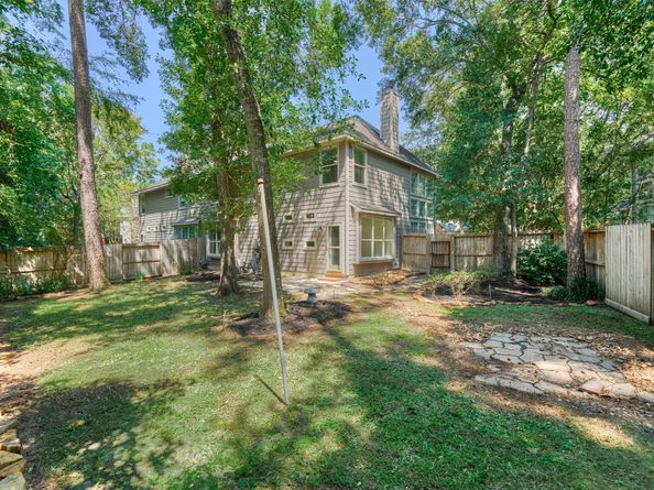 11 Endor Forest Place, The Woodlands TX 77382