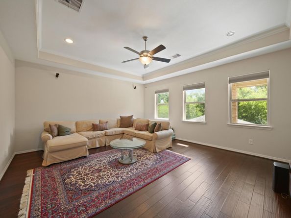 5107 Rowley Falls Lane, Sugar Land TX 77479