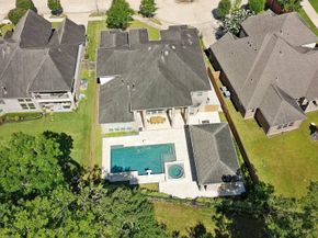 5107 Rowley Falls Lane, Sugar Land TX 77479