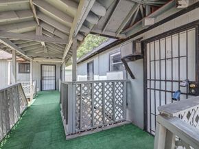1028 N Victory Drive, Houston TX 77088