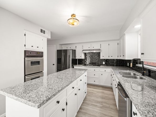 15686 Barkers Landing Road, Houston TX 77079